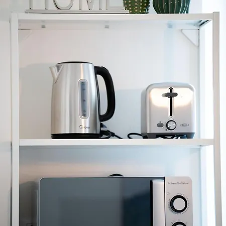 Ponente - Balcony, Free Parking,close To アパート *