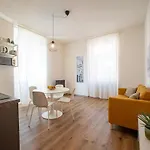 Ponente - Balcony, Free Parking,close To Apartment Como