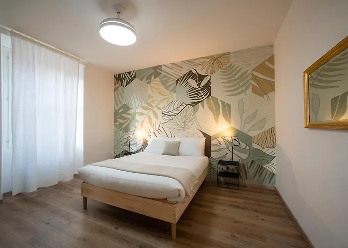 Ponente - Balcony, Free Parking,close To *